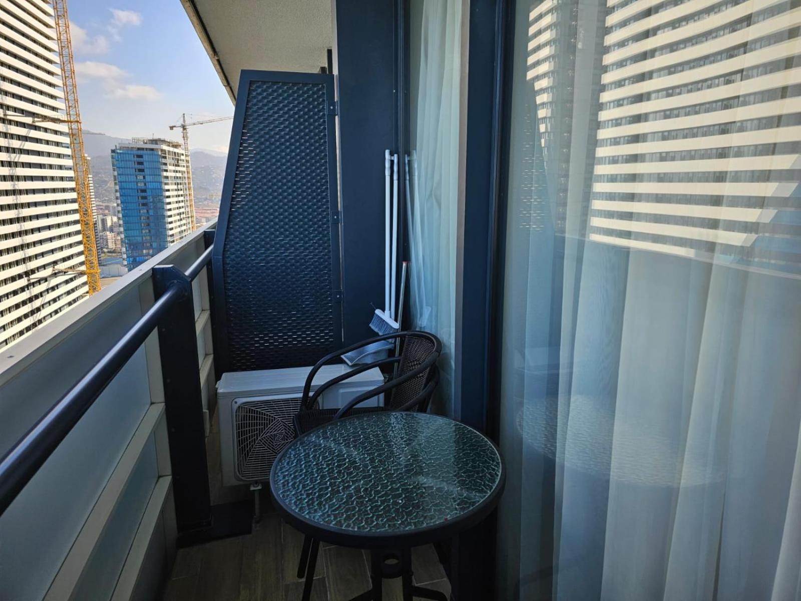 Orbi City Best Apartments Batumi Exteriör bild