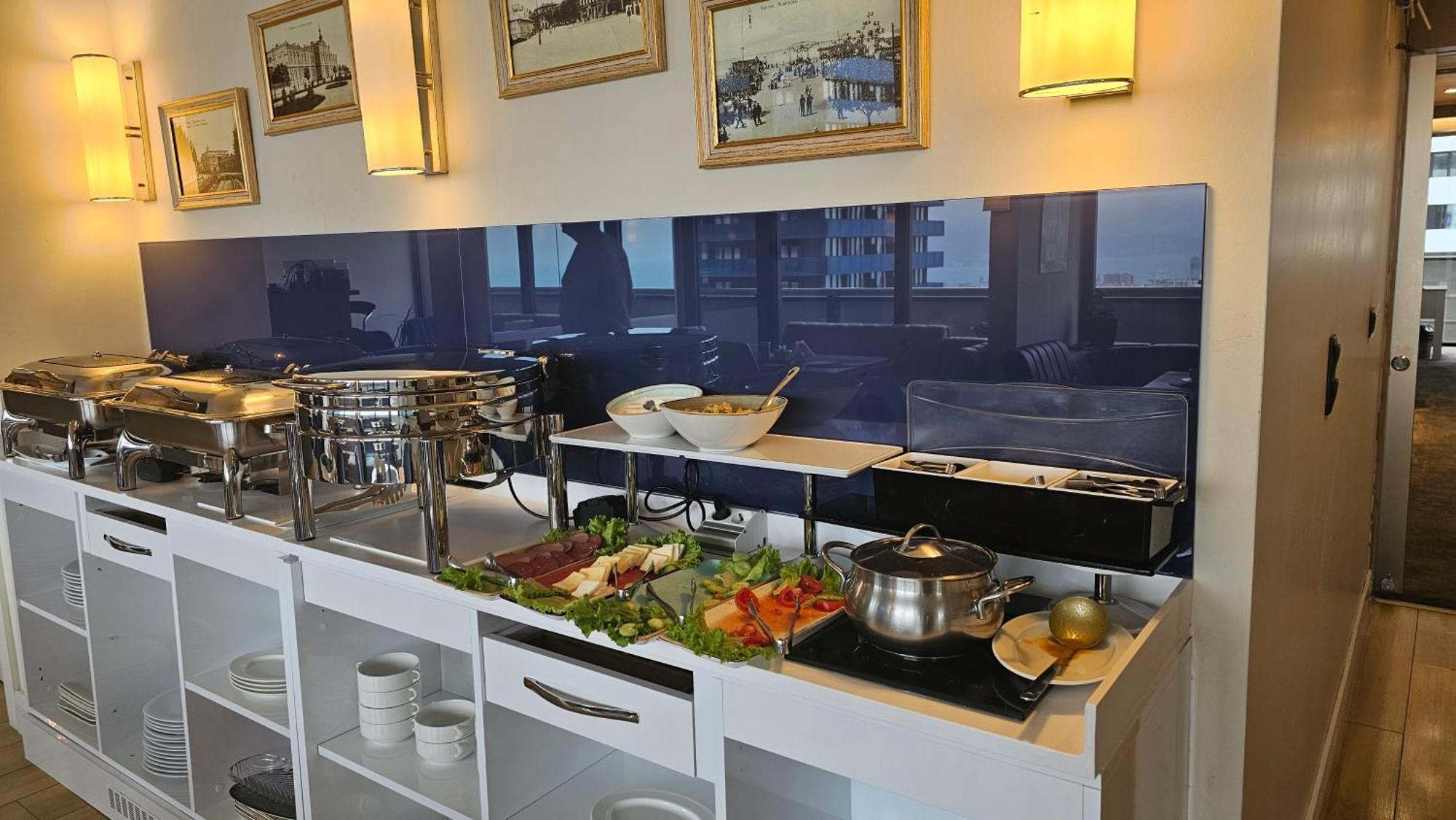 Orbi City Best Apartments Batumi Exteriör bild