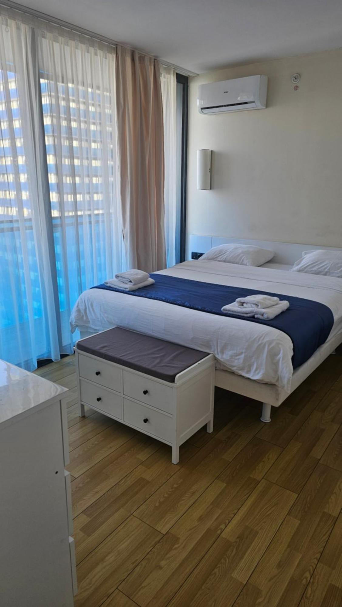 Orbi City Best Apartments Batumi Exteriör bild